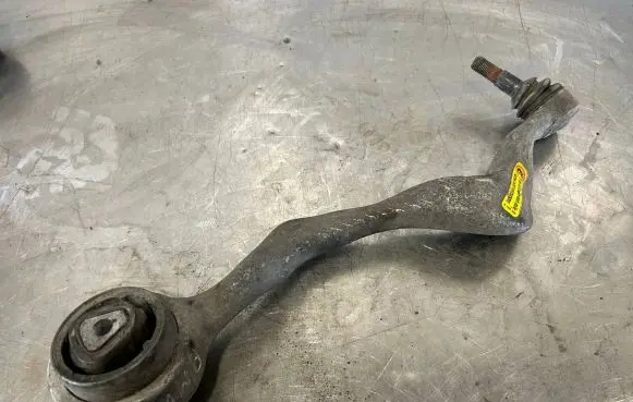 BMW 1 E81 E87 Front control arm 6765305