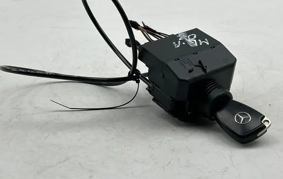 Mercedes-Benz A W169 Ignition lock 1695451908 6019505041406141 04156921