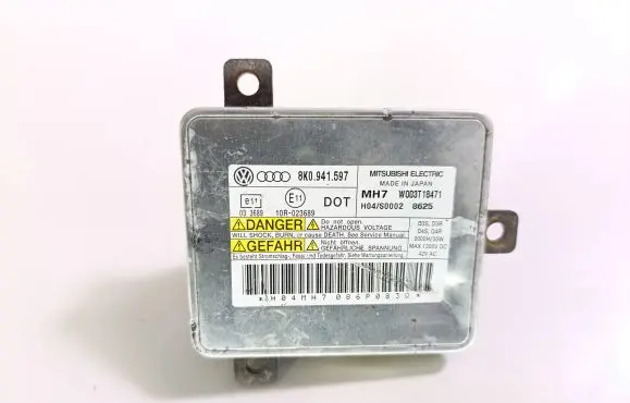 Audi A4 S4 B8 8K Voltage converter/converter module 8K0941597