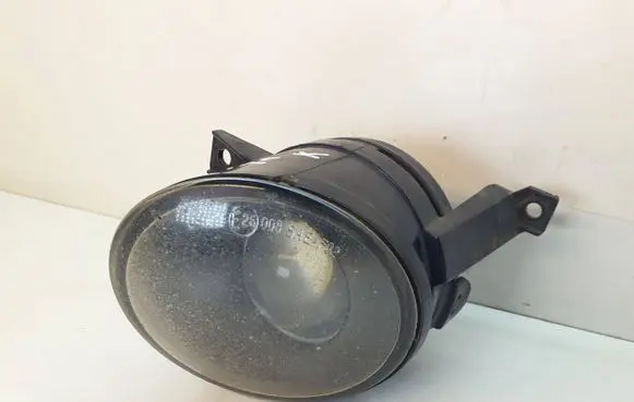 Volkswagen Touran I Front fog light 27047900L