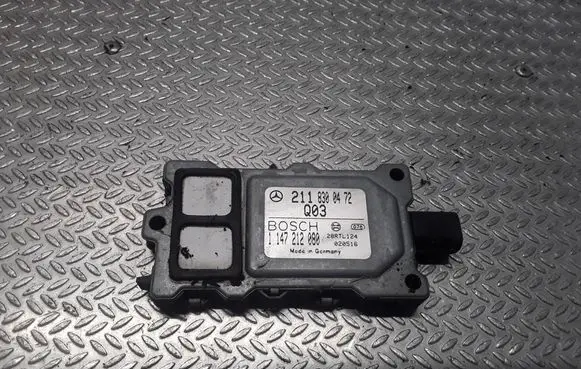 Mercedes-Benz S W220 Coolant fan relay 1147212080