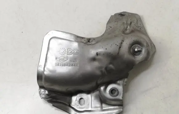 Nissan Navara D23 Heat shield in engine bay 147184244R