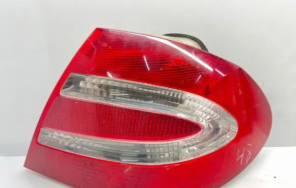 Mercedes-Benz CLK A209 C209 Rear/tail lights A2098200264