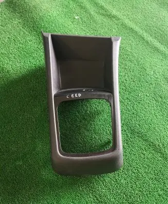 KIA Ceed Gear shifter surround trim plastic 846161H020