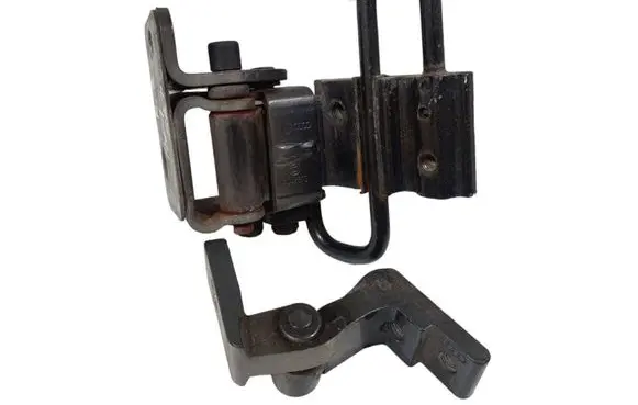 Audi A6 S6 C6 4F Rear door lower hinge 4F0831412B 4F0833402B