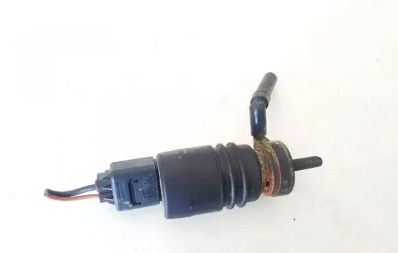 BMW X5 E53 Windscreen/windshield washer pump