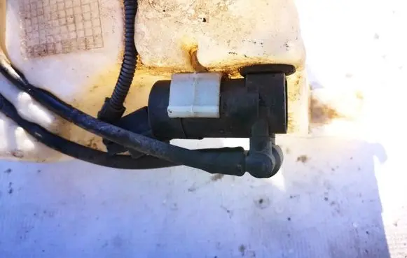Ford C-MAX I Windscreen/windshield washer pump 1s7117k624fe 1s71-17k624-fe