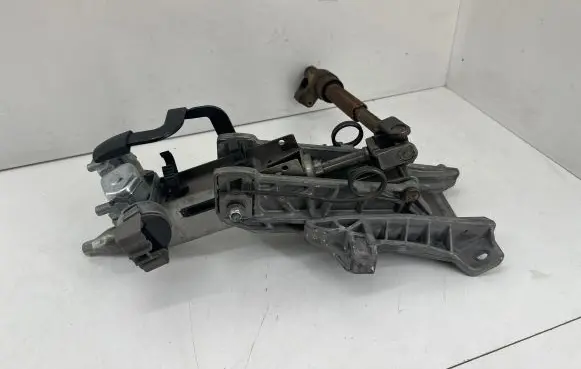 Ford C-MAX I Steering wheel axle 4M513C529AF 07031902140 H70GB0