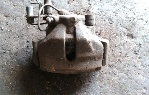 Audi A4 S4 B5 8D Front brake caliper