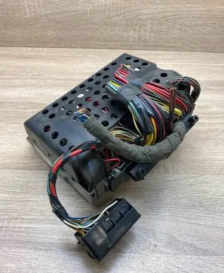 Opel Astra G Fuse module 90589965 90191753