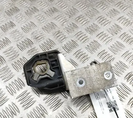 BMW 3 GT F34 Radiator support slam panel bracket 7600540