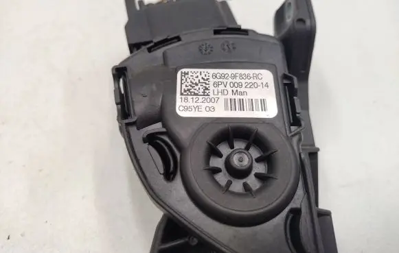 Ford Mondeo MK IV Accelerator throttle pedal 6G929F836RC 6PV00922014