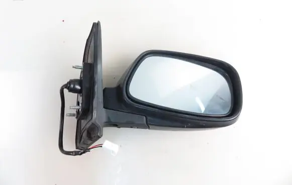 Toyota Corolla E120 E130 Front door electric wing mirror 