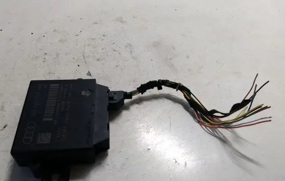 Audi A4 S4 B8 8K Parking PDC control unit/module 8K0919475Q 8K0919475