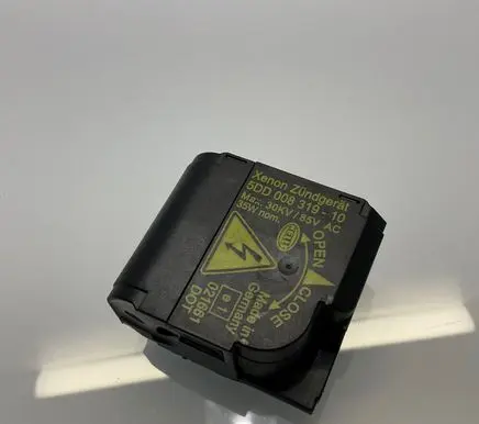 Mercedes-Benz E W211 Headlight ballast module Xenon 5DD00831910