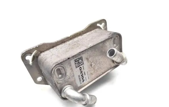 Engine oil radiator