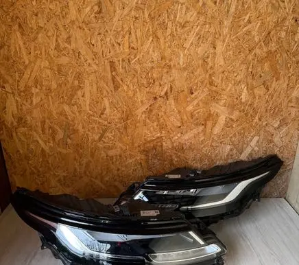 Land Rover Evoque II Headlights/headlamps set