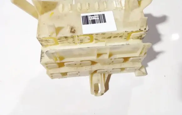 BMW X3 E83 Fuse box set 61356902269 6135-6902269