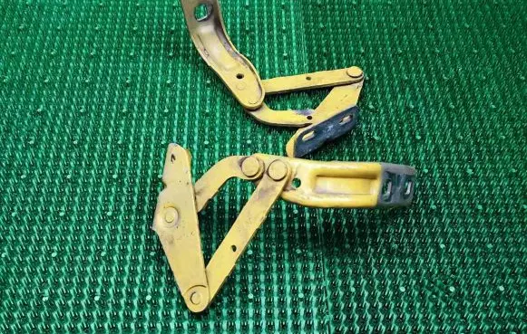 Renault Master II Engine bonnet/hood hinges 351280 351281