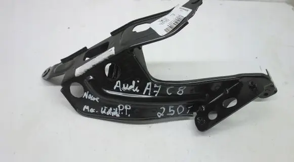 Audi A7 S7 4K8 Fender mounting bracket 4K8821132B