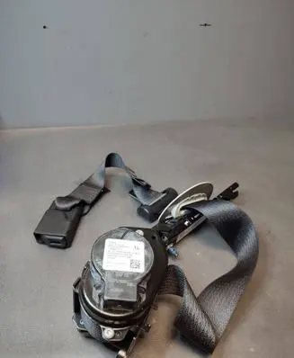 Tesla Model 3 Front seatbelt 110582101F