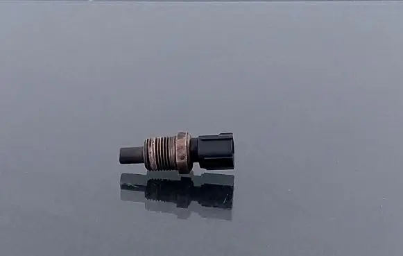 Coolant temperature sensor
