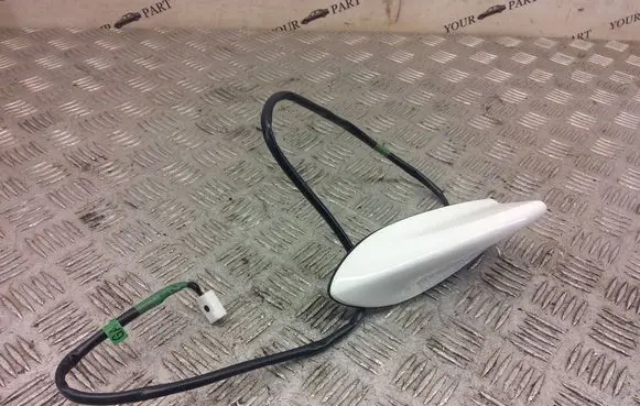 Toyota Auris E180 Aerial GPS antenna V310838C
