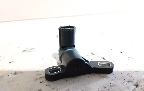 Mazda 5 Crankshaft position sensor 3M6G6C315BA