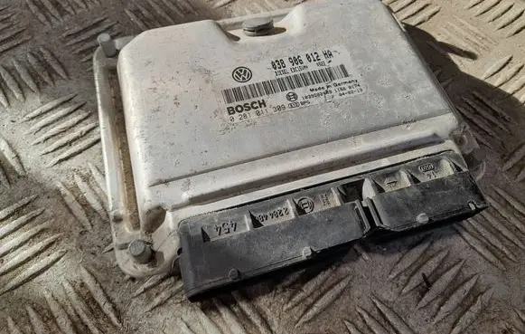 Skoda Fabia Mk1 (6Y) Engine control unit/module 038906012HA 0281011309