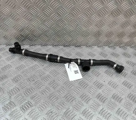 BMW X2 U10 Engine coolant pipe/hose 8846762