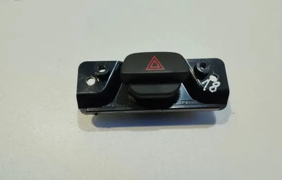Ford Fiesta Hazard light switch 15C581A