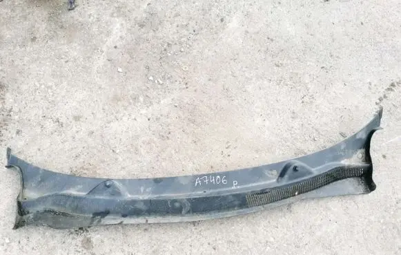 Opel Corsa D Wiper trim 13203618 600002190