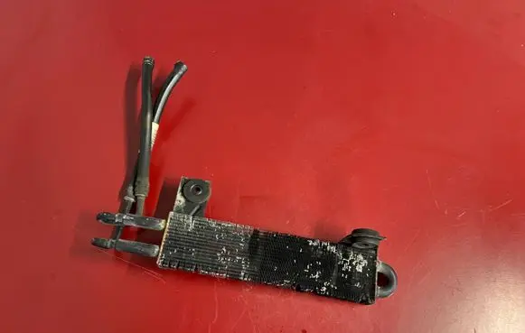 Cadillac SRX Power steering radiator 25758491