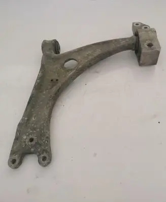 Volkswagen PASSAT B6 Front lower control arm/wishbone BFAT11