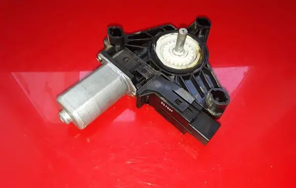 Volvo V40 Rear door window regulator motor A2059060401 C17543101