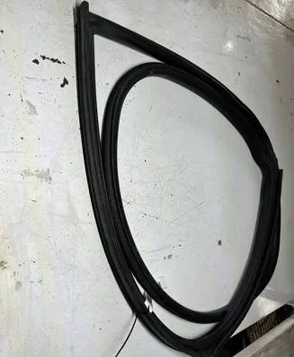 Mini One - Cooper R50 - 53 Front door rubber seal 