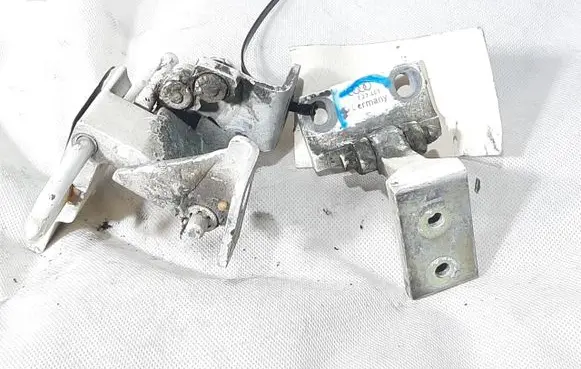 Audi A6 S6 C4 4A Rear door hinge set 4A0833412A