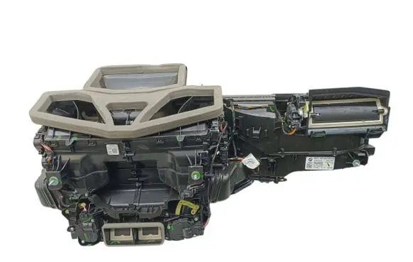 BMW X6 G06 Interior heater climate box assembly housing 5A31831 N94000 91845931