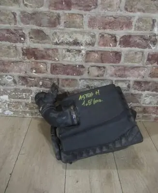 Opel Astra H Air filter box cover 