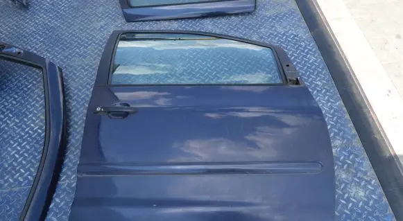 Volkswagen Sharan Front door