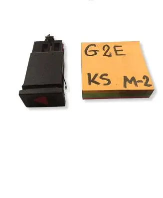 Volkswagen PASSAT B5 Hazard light switch 3B0953235B