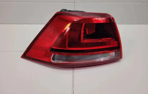 Volkswagen Golf VII Rear/tail lights 5G0945095P
