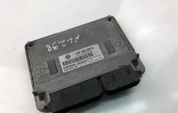 Volkswagen Polo Engine control unit/module ECU 03E906033R