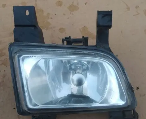 Mazda Premacy Fog light set B25G51680C