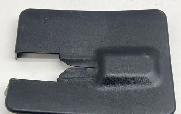 Toyota Highlander XU50 Rear seat rail trim cover 721580E080