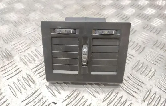 Skoda Octavia Mk2 (1Z) Rear air vent grill 1Z0819203