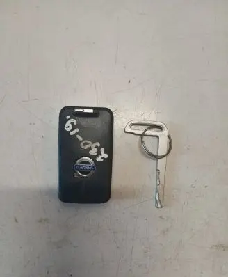 Volvo V40 Ignition key/card 30659607