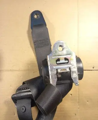 Mini One - Cooper R50 - 53 Front seatbelt 601856300D