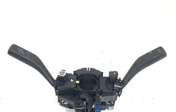 Wiper turn signal indicator stalk/switch