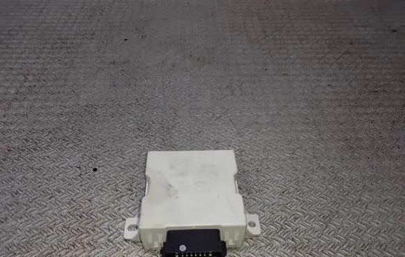 Toyota Avensis T250 Window wiper relay 8594005040